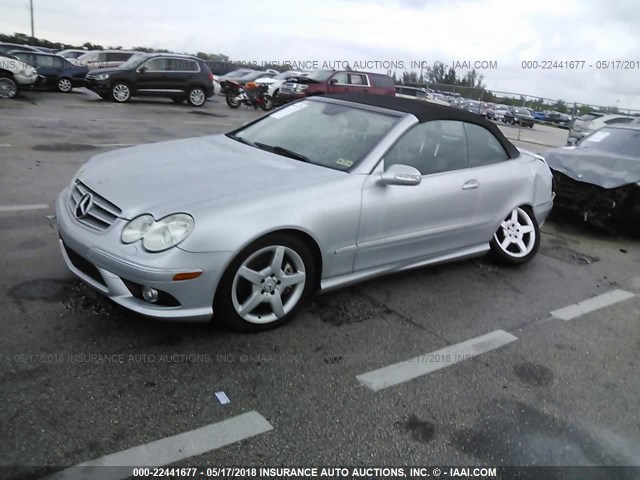 WDBTK56F28F253800 - 2008 MERCEDES-BENZ CLK 350 SILVER photo 2