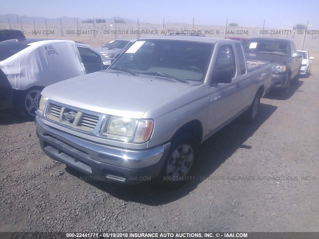 1N6DD26SXWC371469 - 1998 NISSAN FRONTIER KING CAB XE/KING CAB SE SILVER photo 2