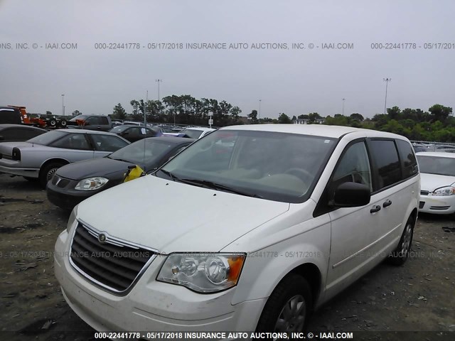 2A8HR44H78R124874 - 2008 CHRYSLER TOWN & COUNTRY LX WHITE photo 2