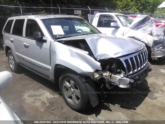 1J8HR58N36C331550 - 2006 JEEP GRAND CHEROKEE LIMITED SILVER photo 1