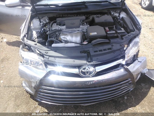 4T4BF1FK1GR524946 - 2016 TOYOTA CAMRY LE/XLE/SE/XSE SILVER photo 10