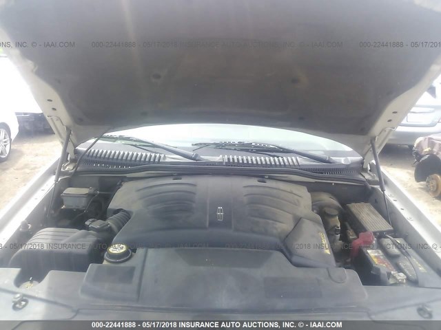 5LMEU68H24ZJ41024 - 2004 LINCOLN AVIATOR 棕色 照片 10