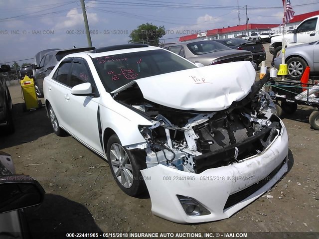 4T1BF1FK2CU553716 - 2012 TOYOTA CAMRY SE/LE/XLE WHITE photo 1