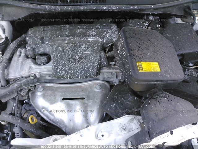 4T1BF1FK2CU553716 - 2012 TOYOTA CAMRY SE/LE/XLE WHITE photo 10