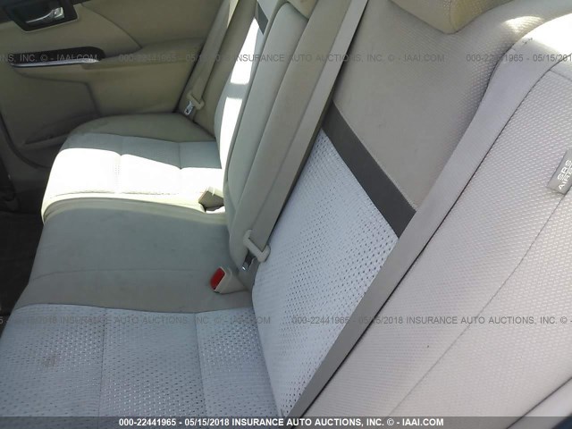 4T1BF1FK2CU553716 - 2012 TOYOTA CAMRY SE/LE/XLE WHITE photo 8