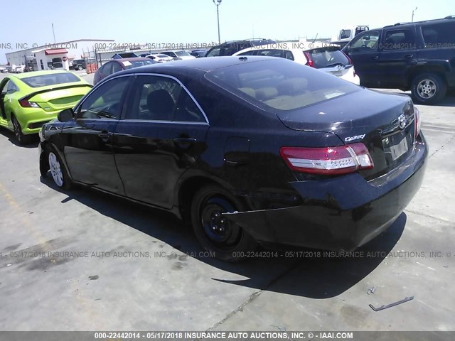 4T4BF3EK8BR211642 - 2011 TOYOTA CAMRY SE/LE/XLE BLACK photo 3
