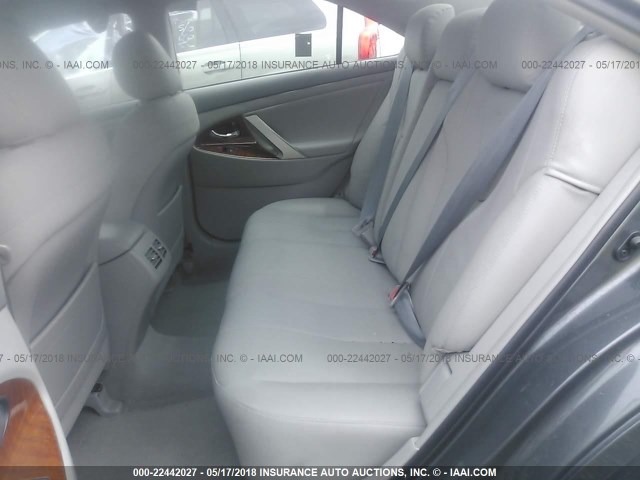 4T1BF3EKXBU665742 - 2011 TOYOTA CAMRY SE/LE/XLE 灰色 照片 8
