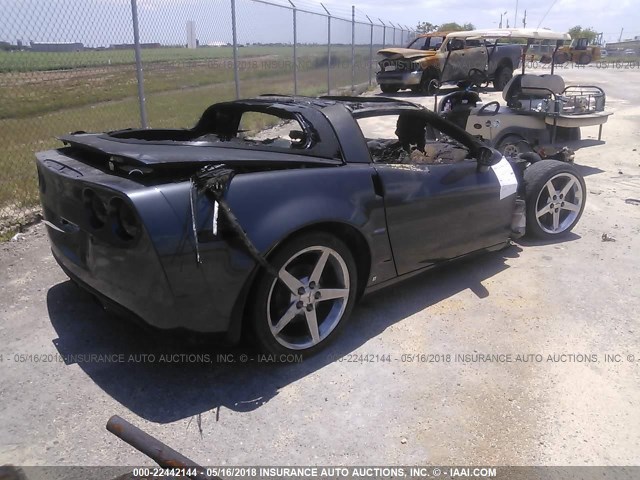 1G1YZ26E295113626 - 2009 CHEVROLET CORVETTE Z06 GRAY photo 4