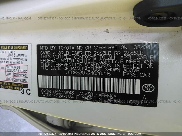 JTDBE30K940282061 - 2004 TOYOTA CAMRY LE/XLE WHITE photo 9