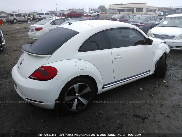 3VW4A7AT7CM641581 - 2012 VOLKSWAGEN BEETLE TURBO WHITE photo 4