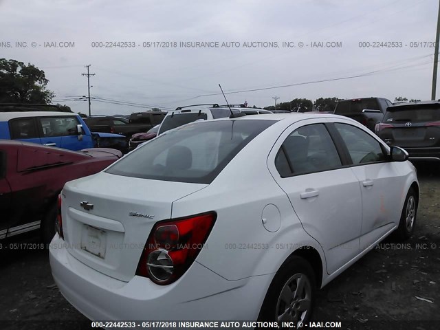 1G1JA5SH8F4152894 - 2015 CHEVROLET SONIC LS 白色 照片 4