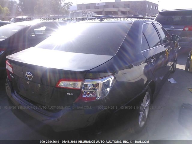 4T1BF1FKXEU438333 - 2014 TOYOTA CAMRY L/SE/LE/XLE 黑色 照片 4