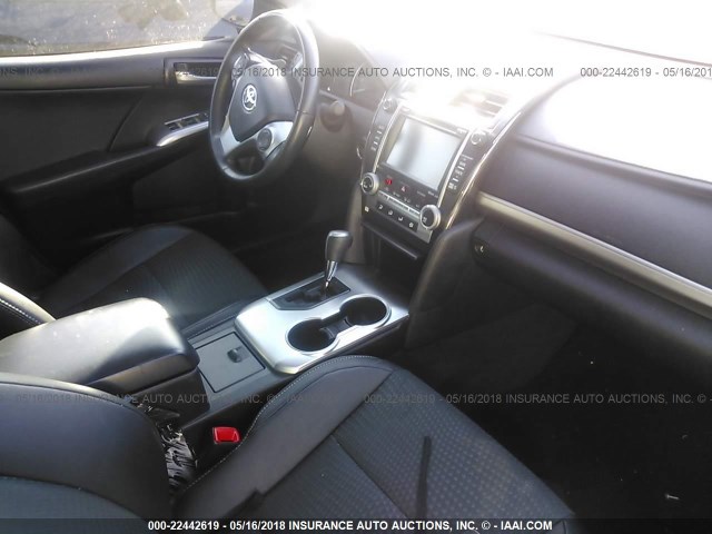 4T1BF1FKXEU438333 - 2014 TOYOTA CAMRY L/SE/LE/XLE 黑色 照片 5