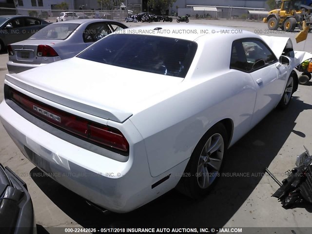 2C3CDYAG5DH649312 - 2013 DODGE CHALLENGER SXT WHITE photo 4