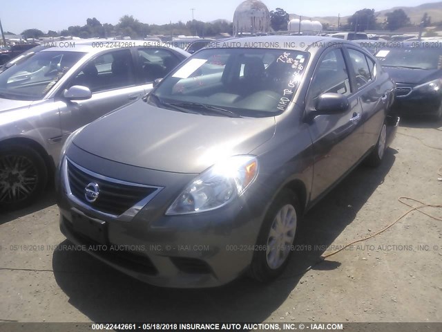 3N1CN7AP8CL817990 - 2012 NISSAN VERSA S/SV/SL GRAY photo 2