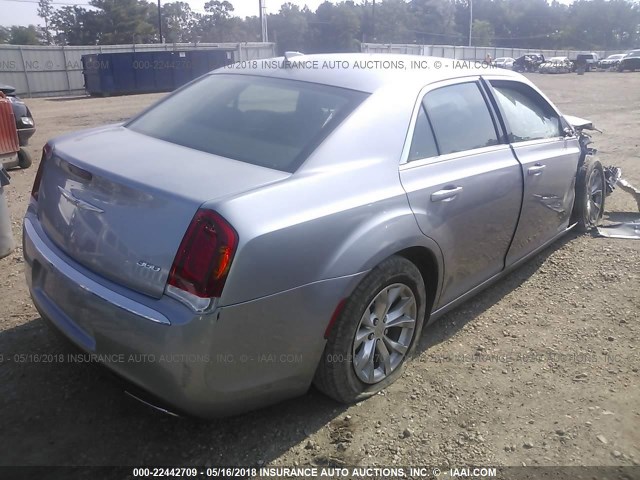 2C3CCAAG5GH235445 - 2016 CHRYSLER 300 LIMITED SILVER photo 4