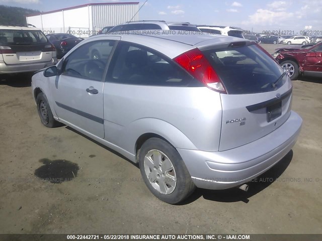 1FAFP31N07W213819 - 2007 FORD FOCUS ZX3/S/SE/SES SILVER photo 3