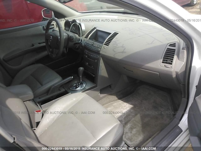 1N4BA41E64C828457 - 2004 NISSAN MAXIMA SE/SL WHITE photo 5