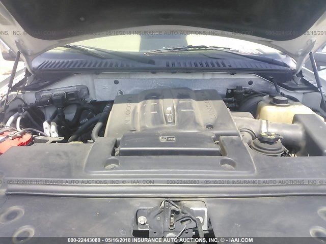 5LMFU27558LJ09651 - 2008 LINCOLN NAVIGATOR WHITE photo 10