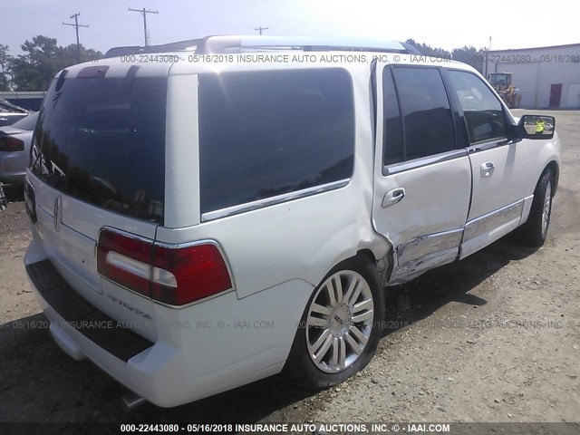 5LMFU27558LJ09651 - 2008 LINCOLN NAVIGATOR WHITE photo 4