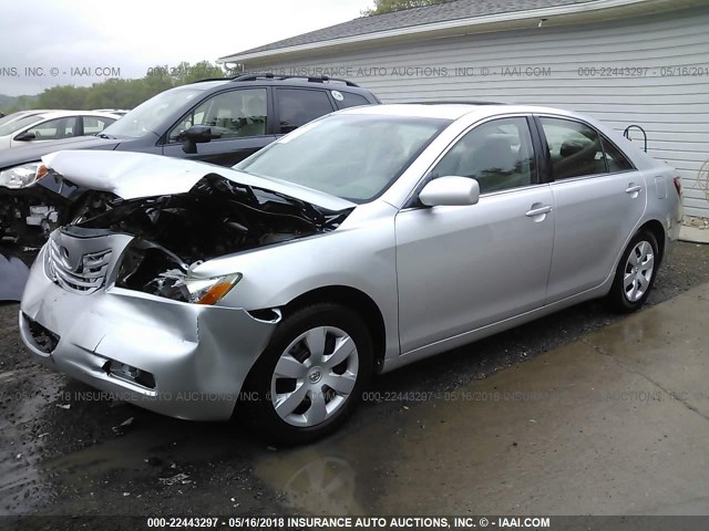 4T1BE46K87U717710 - 2007 TOYOTA CAMRY NEW GENERAT CE/LE/XLE/SE SILVER photo 2