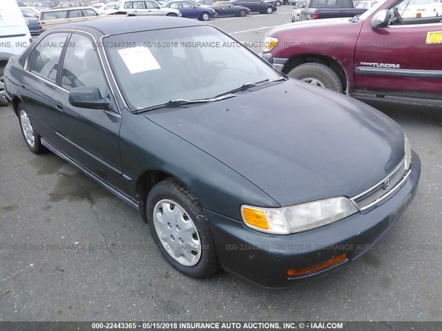 1HGCD5639TA100193 - 1996 HONDA ACCORD LX/EX GREEN photo 1