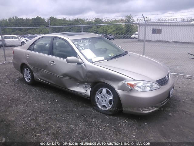 4T1BF30K32U533476 - 2002 TOYOTA CAMRY LE/XLE/SE 金色 照片 1