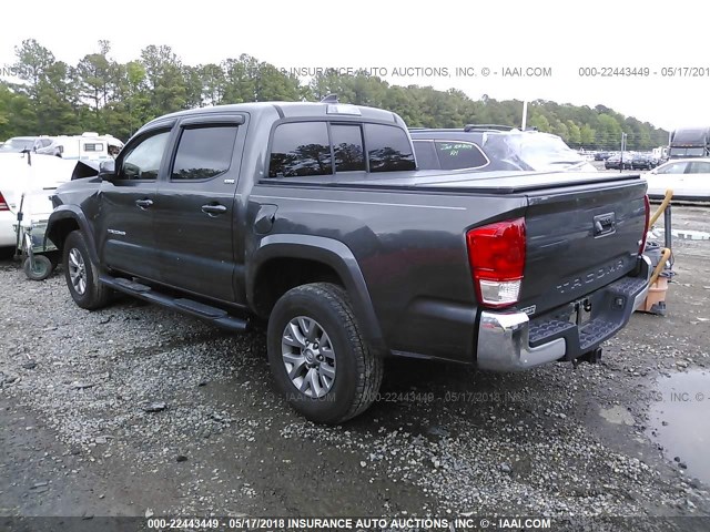 3TMAZ5CN9GM011794 - 2016 TOYOTA TACOMA DBL CAB/SR5/TRD SPORT/OR GRAY photo 3