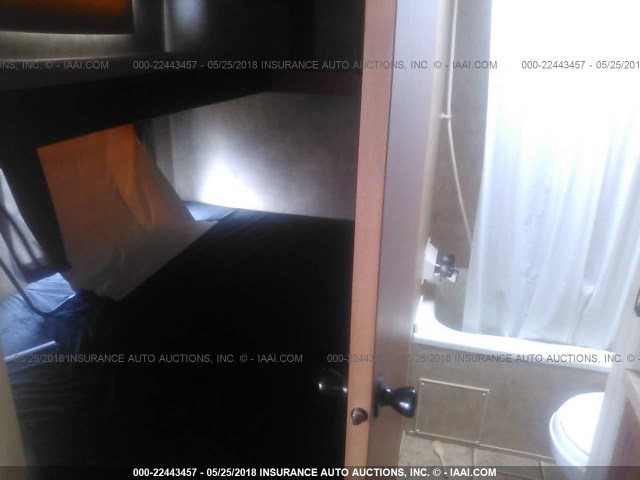 4X4TCK723DK018083 - 2013 FOREST RIVER GREY WOLF  白色 照片 6