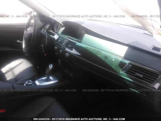 WBANV13528CZ51599 - 2008 BMW 528 XI BLACK photo 5