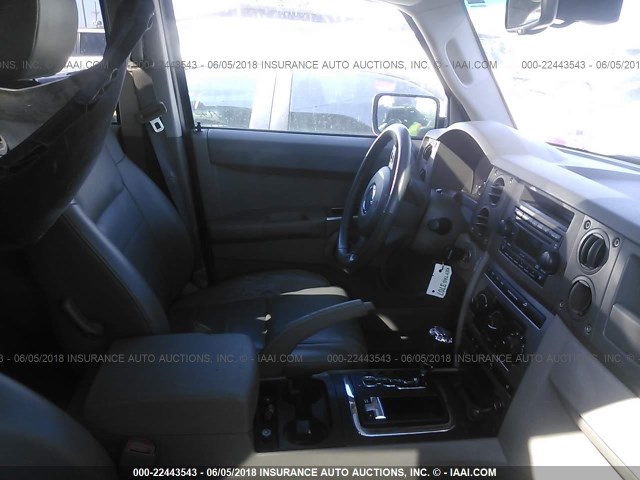 1J8HG48N86C228866 - 2006 JEEP COMMANDER ლურჯი ფოტო 5