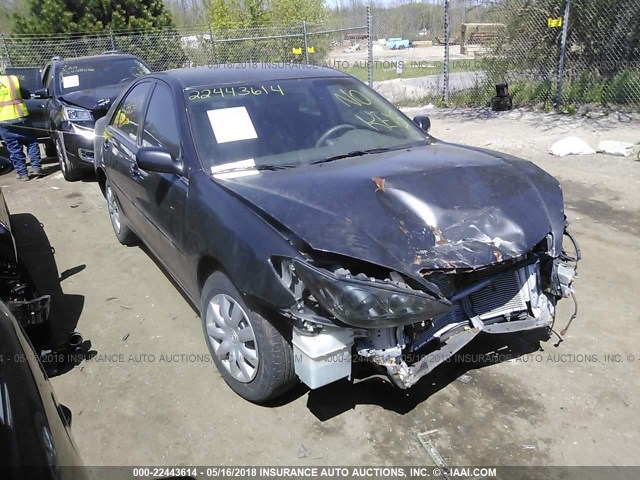 4T1BE32K35U956448 - 2005 TOYOTA CAMRY LE/XLE/SE GRAY photo 1