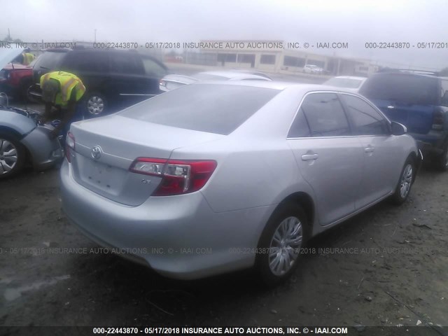 4T4BF1FK9DR280295 - 2013 TOYOTA CAMRY L/SE/LE/XLE SILVER photo 4