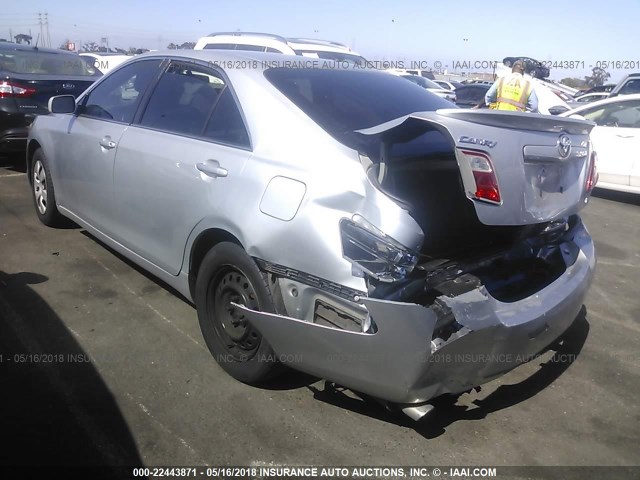 4T1BK46KX7U547908 - 2007 TOYOTA CAMRY NEW GENERAT LE/XLE/SE SILVER photo 3