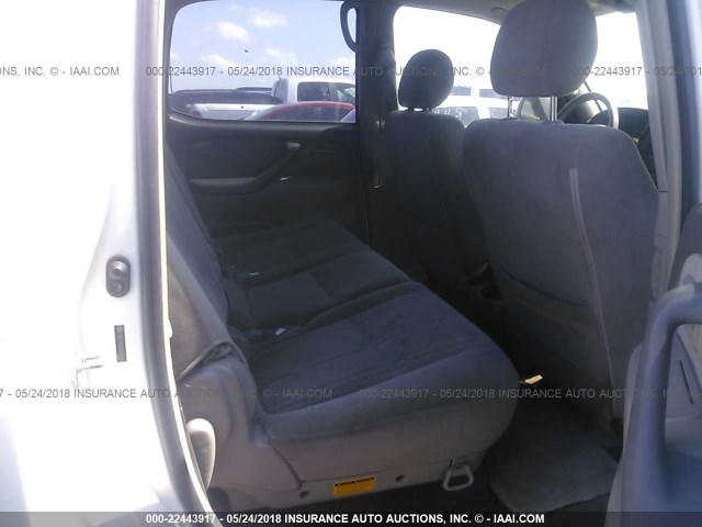 5TBET34125S490598 - 2005 TOYOTA TUNDRA DOUBLE CAB SR5 WHITE photo 8