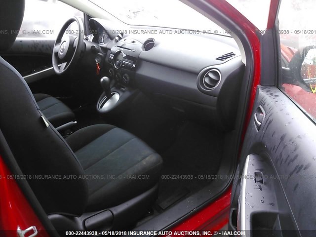 JM1DE1HZXB0104087 - 2011 MAZDA MAZDA2 RED photo 5