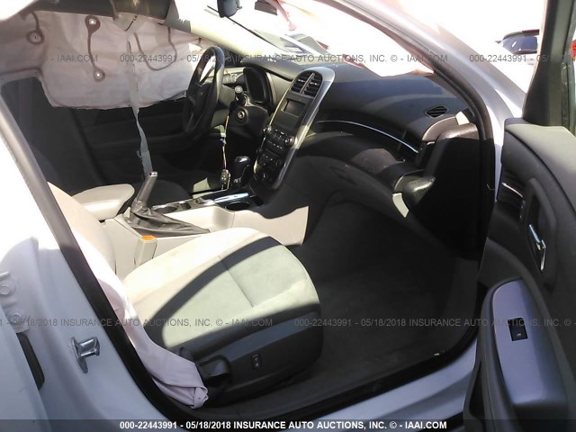 1G11A5SL1FF235088 - 2015 CHEVROLET MALIBU LS WHITE photo 5