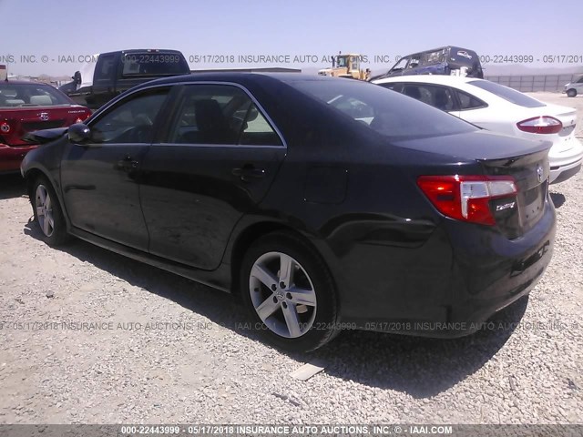 4T1BF1FK7CU072845 - 2012 TOYOTA CAMRY SE/LE/XLE BLACK photo 3