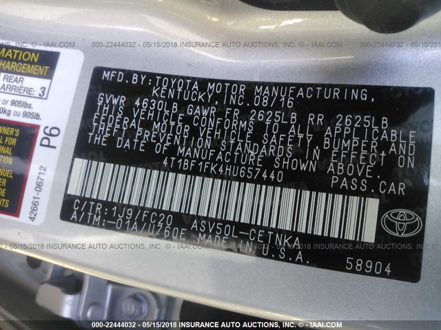 4T1BF1FK4HU657440 - 2017 TOYOTA CAMRY LE/XLE/SE/XSE 银色 照片 9