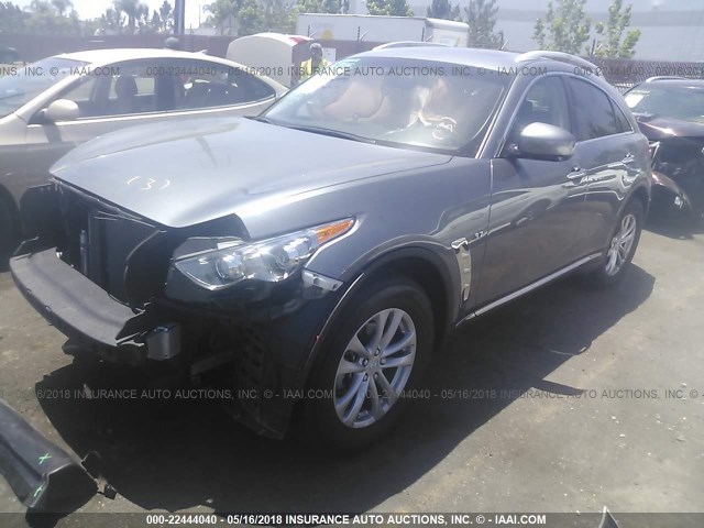 JN8CS1MU7GM671621 - 2016 INFINITI QX70 GRAY photo 2