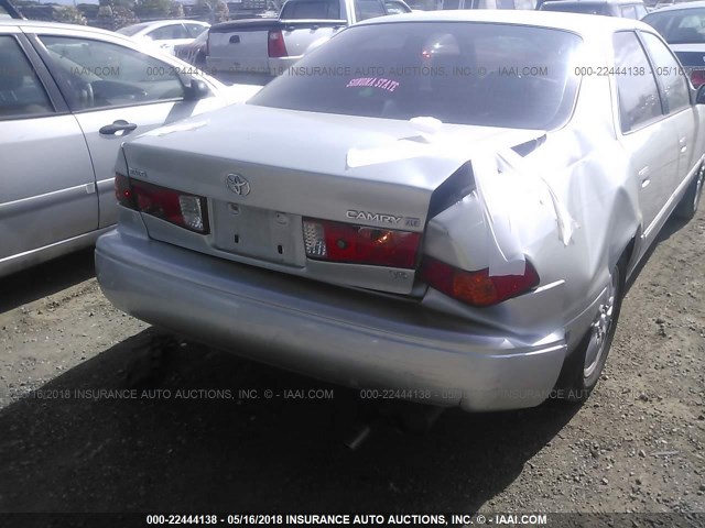 JT2BF28K2Y0259487 - 2000 TOYOTA CAMRY LE/XLE SILVER photo 6