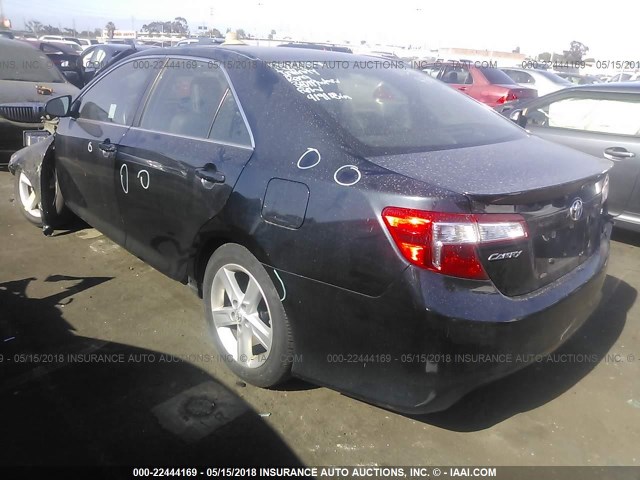 4T1BF1FK9EU360675 - 2014 TOYOTA CAMRY L/SE/LE/XLE Dark Blue photo 3