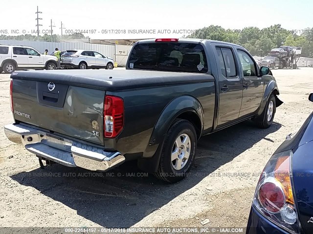 1N6AD09U77C405695 - 2007 NISSAN FRONTIER CREW CAB LE/SE/OFF ROAD GRAY photo 4