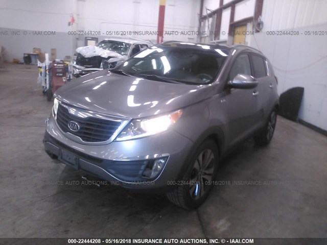 KNDPCCA27B7070922 - 2011 KIA SPORTAGE EX/SX GRAY photo 2