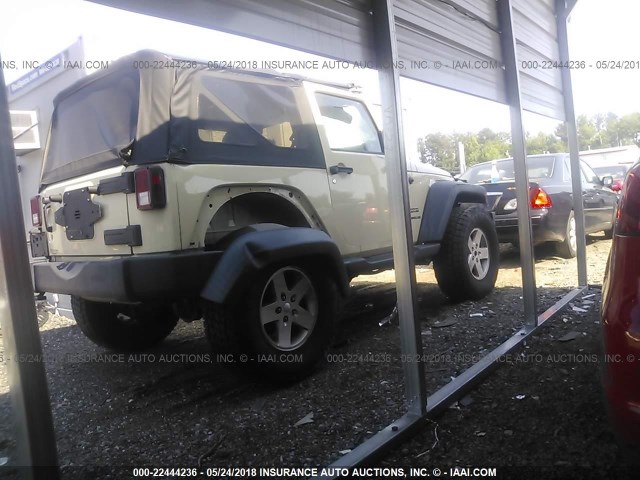 1J4GA2D1XBL610526 - 2011 JEEP WRANGLER SPORT 奶油色 照片 4