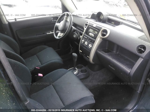 JTLKT324164082568 - 2006 TOYOTA SCION XB BLUE photo 5