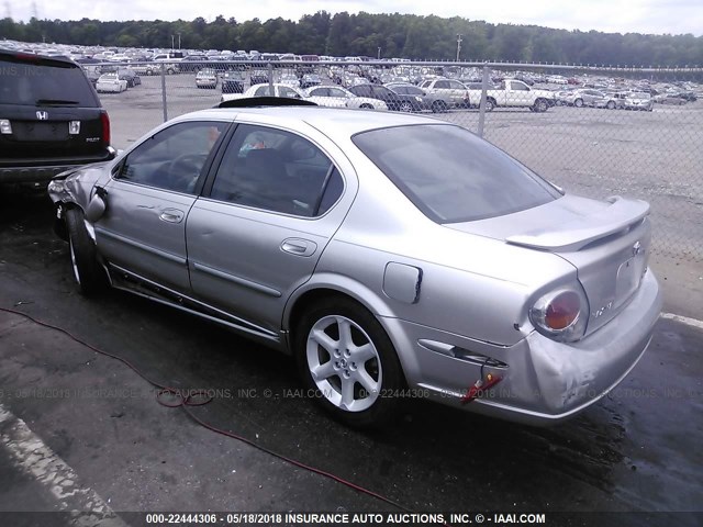 JN1DA31D53T517494 - 2003 NISSAN MAXIMA GLE/GXE/SE SILVER photo 3