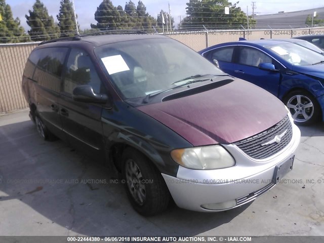 2C4GP54L02R516587 - 2002 CHRYSLER TOWN & COUNTRY LXI RED photo 1