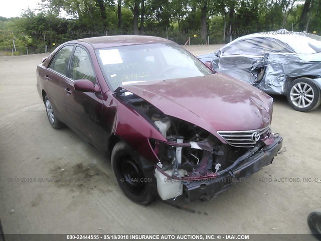 4T1BE32K65U061195 - 2005 TOYOTA CAMRY LE/XLE/SE წითელი ფოტო 1