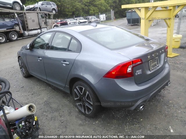 YV140MTL7H2428012 - 2017 VOLVO S60 DYNAMIC GRAY photo 3